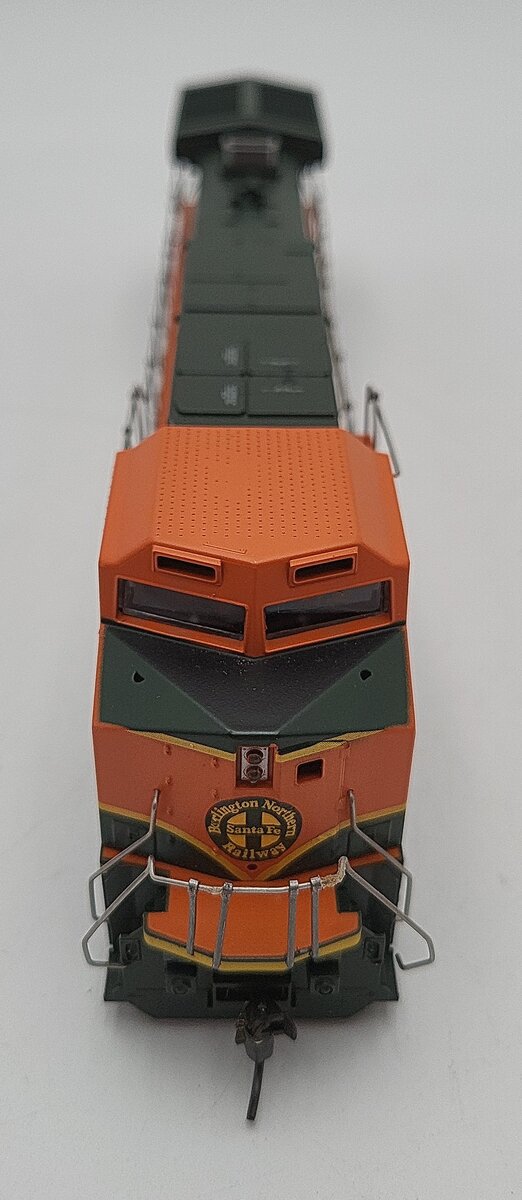 Athearn 3970 HO Scale BNSF Dash 9-44CW Non-Powered Diesel Locomotive # 1000 EX/Box