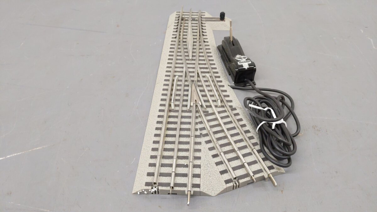 Lionel 6-12048 O72 Left Hand Remote-Control FasTrack Switch Turnout EX/Box