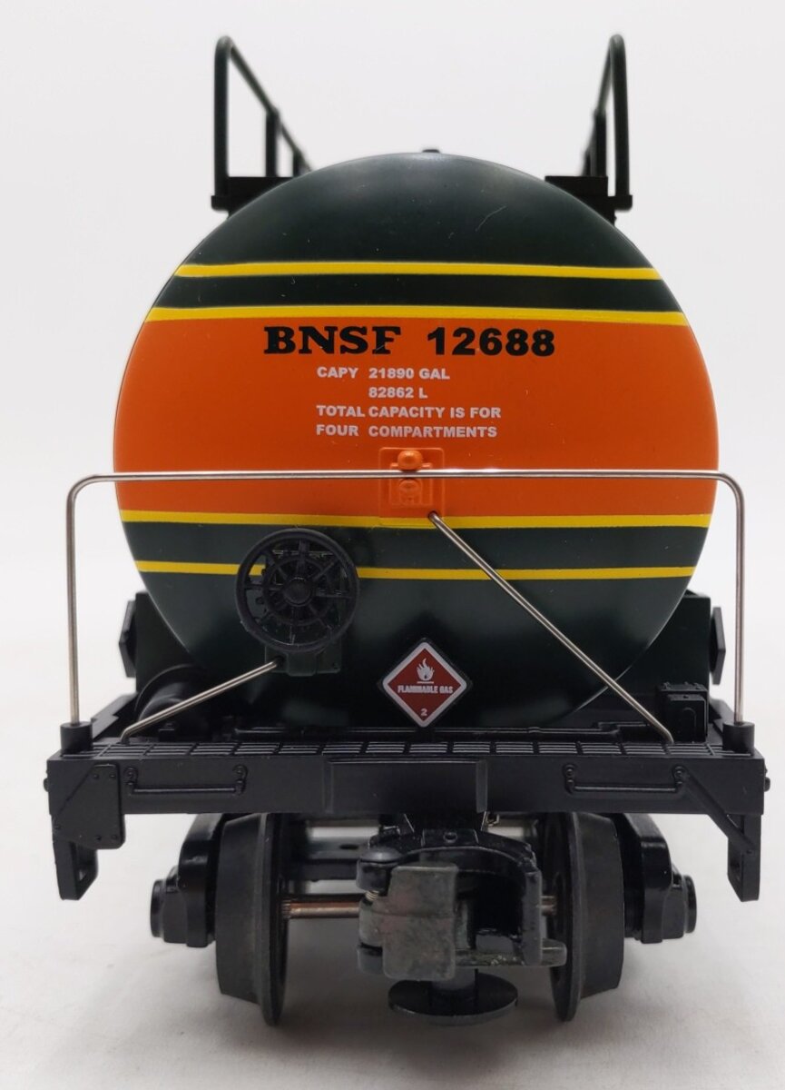 MTH 20-96010 O Gauge BNSF 20K Gallon 4-Compartment Tank Car #12688 EX/Box