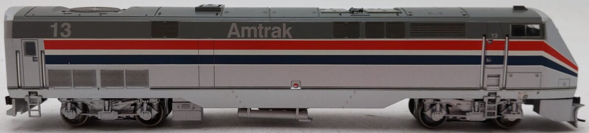 Athearn 91573 HO Scale Amtrak P-42 Diesel Locomotive #13 (DCC Ready) EX/Box