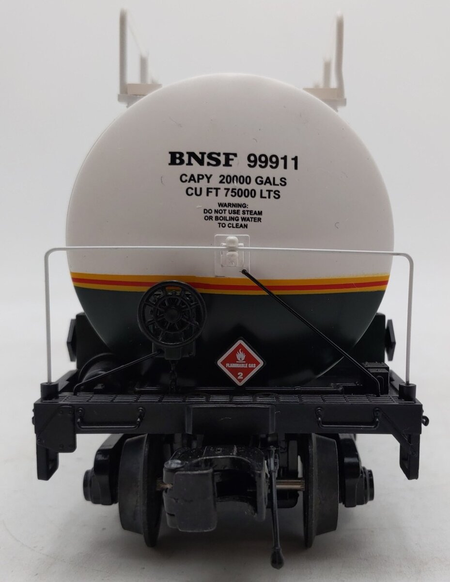 MTH 20-96202 O Gauge BNSF 20K Gallon 4-Comp Tank Car #99911 LN/Box