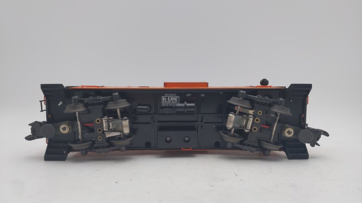 K-Line K613-1171 BNSF Extended Vision Caboose (3-Rail)/Box