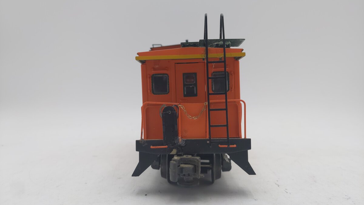 K-Line K613-1171 BNSF Extended Vision Caboose (3-Rail)/Box