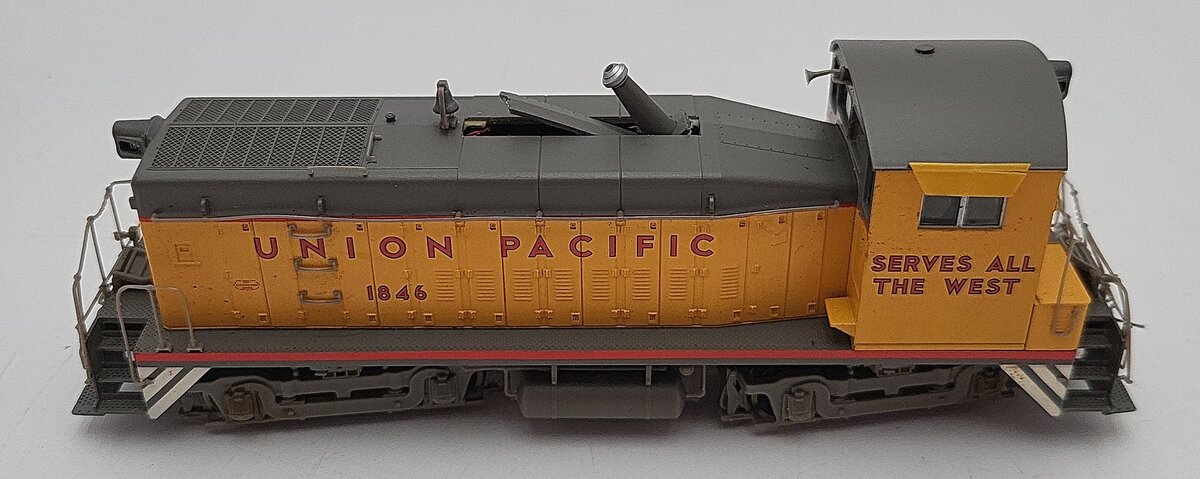 Life Like 7898 N Scale Union Pacific Diesel Locomotive #1846