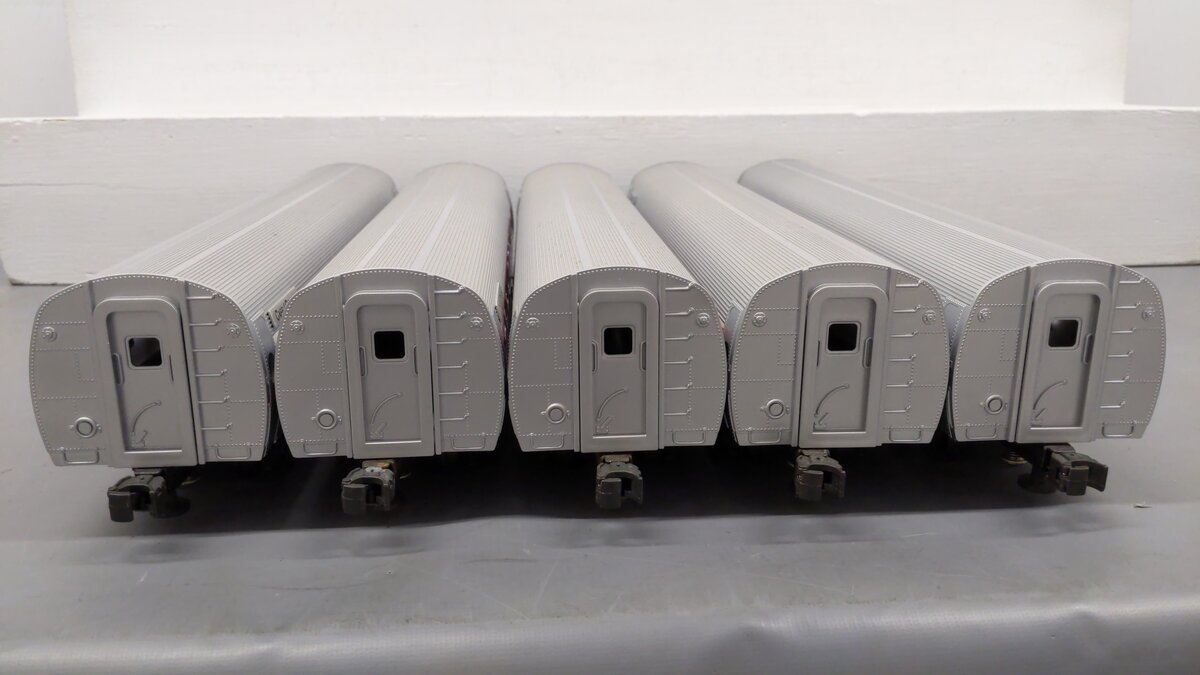 Williams O Amtrak Metro-Liner Passenger Car Set 880, 881, 882, 883, 884 (5) EX/Box