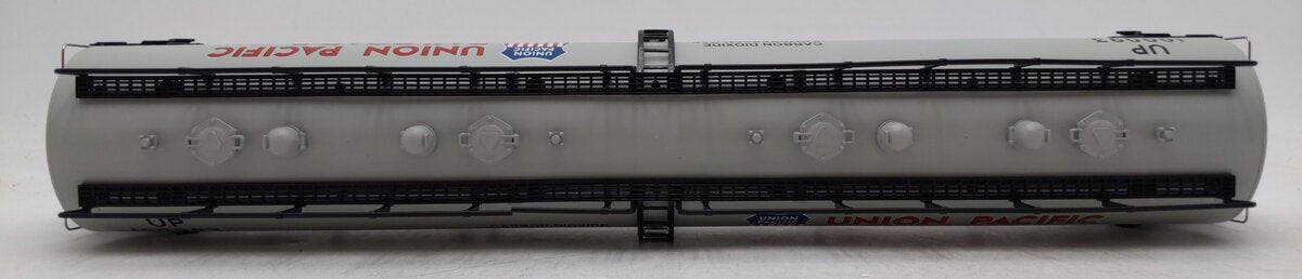 MTH 20-90022A O Gauge Union Pacific 20,000 Gallon 4-Compartment Tank #100093 EX/Box