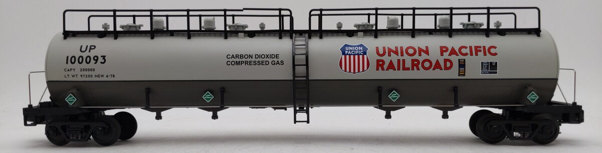 MTH 20-90022A O Gauge Union Pacific 20,000 Gallon 4-Compartment Tank #100093 EX/Box