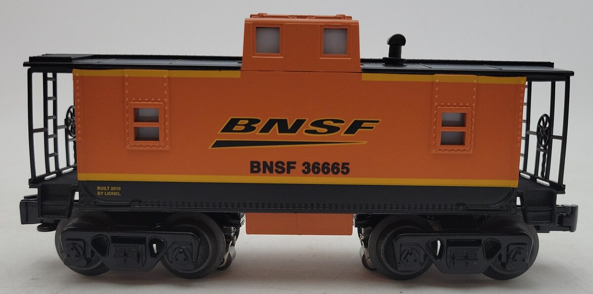 Lionel 6-36665 O Gauge BNSF Square Window Caboose LN/Box