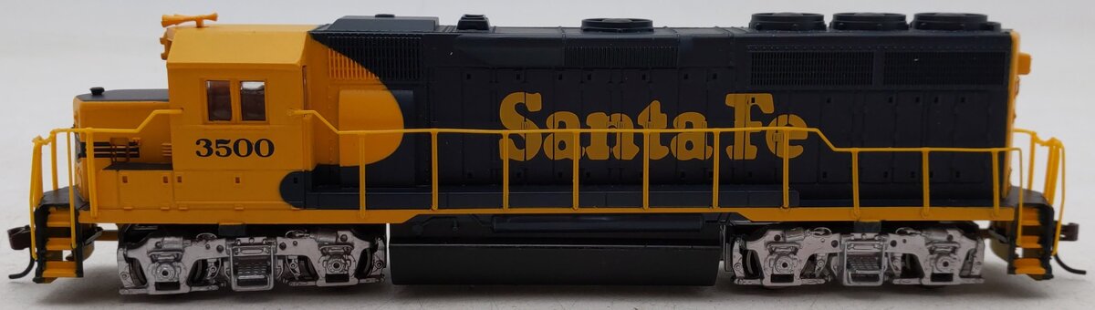 Bachmann 63502 HO Scale Santa Fe EMD GP 40 Diesel Locomotive #3500 EX/Box
