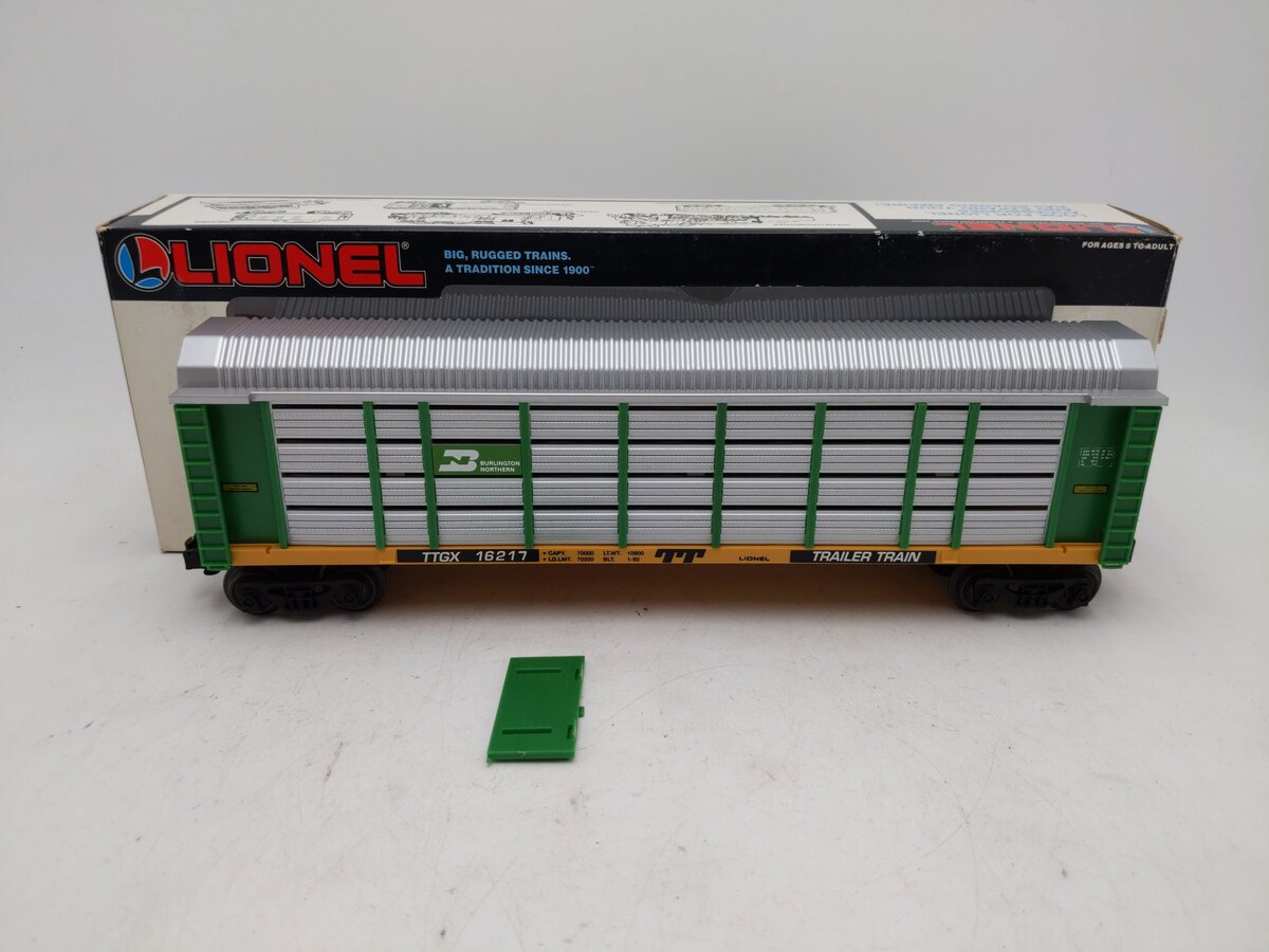 Lionel 6-16217 O Gauge Burlington Northern Auto Carrier with Screens EX/Box