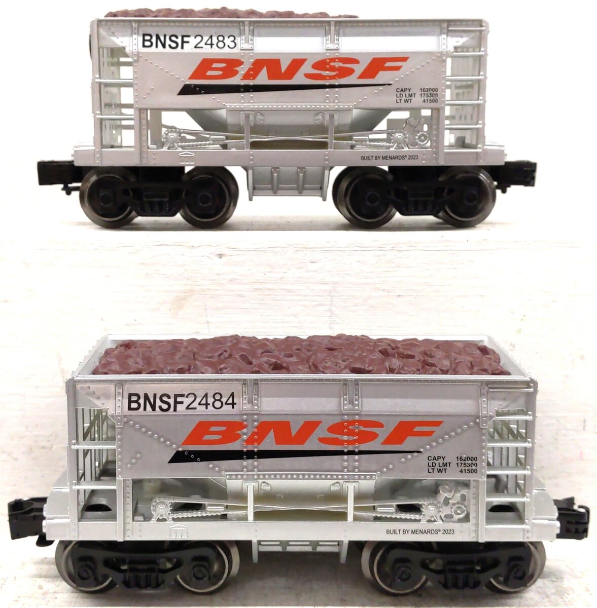 Menards 275-9155 O Gauge BNSF Ore Cars (2 Pack) #2483 and #2484 EX/Box