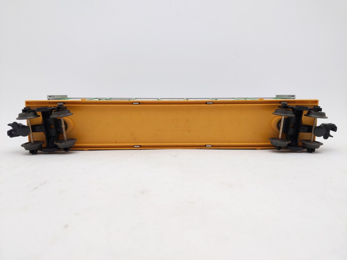 Lionel 6-16217 O Gauge Burlington Northern Auto Carrier with Screens VG/Box