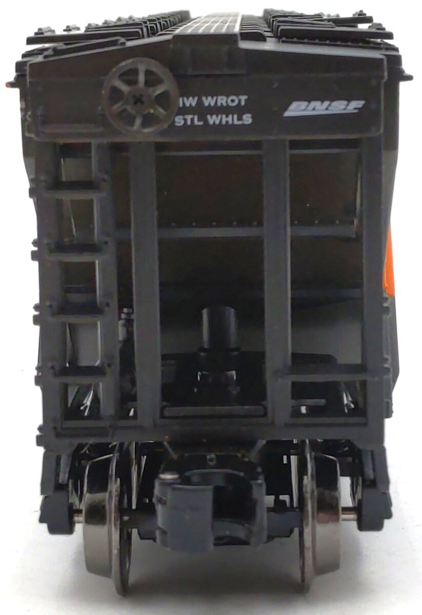 Menards 279-4570 O Gauge BNSF Covered Hopper Car #11074 LN