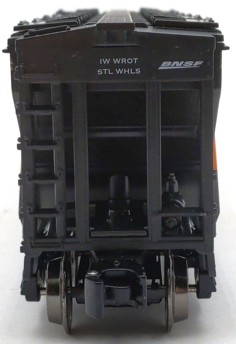 Menards 279-4570 O Gauge BNSF Covered Hopper Car #11074 LN