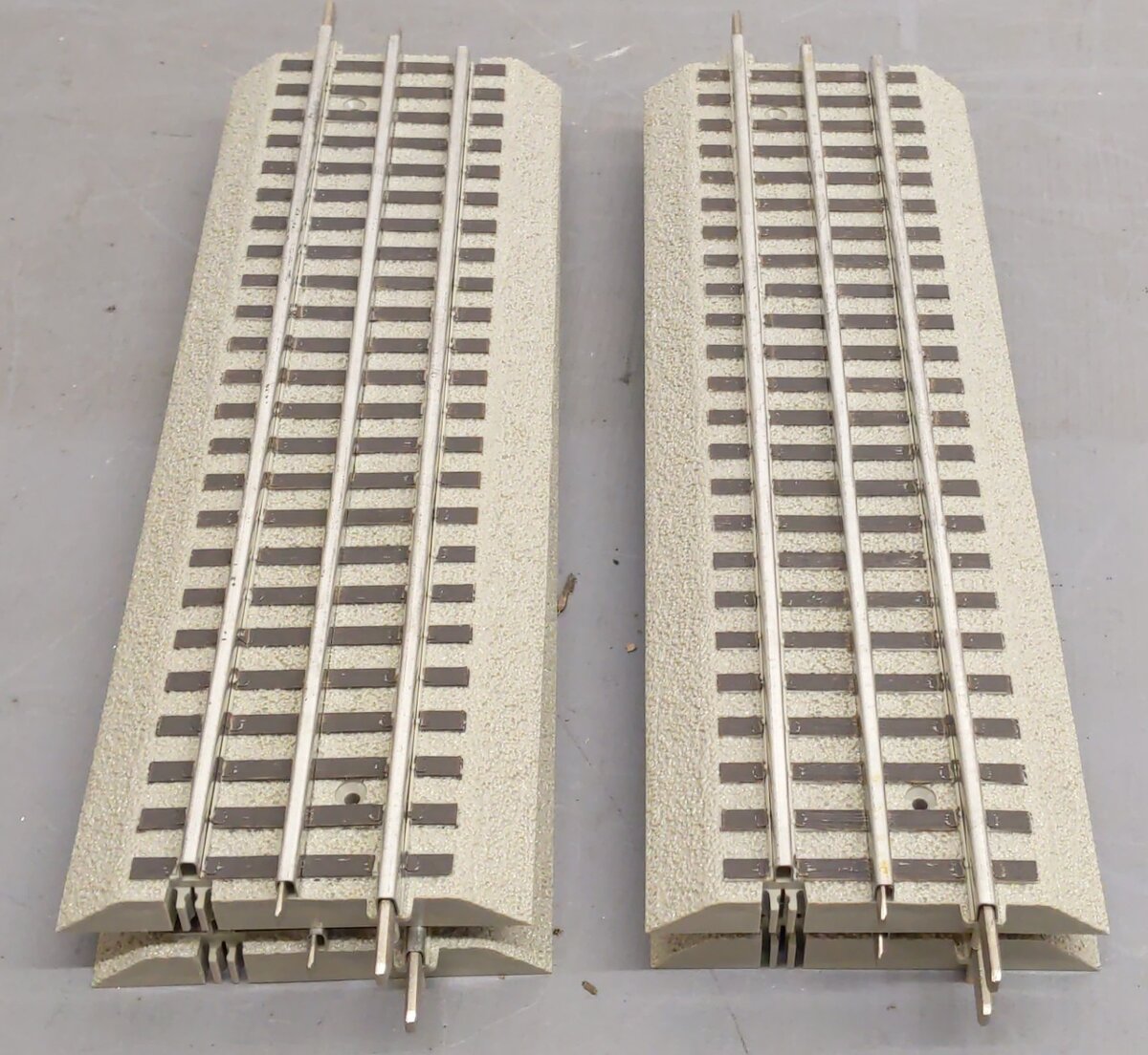 Lionel 6-12032 O Scale Straight FasTrack (Pack of 4) EX/Box