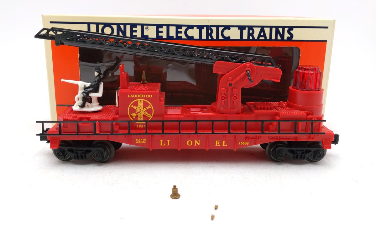Lionel 6-16688 O Gauge Red Operating Fire Ladder Car EX/Box