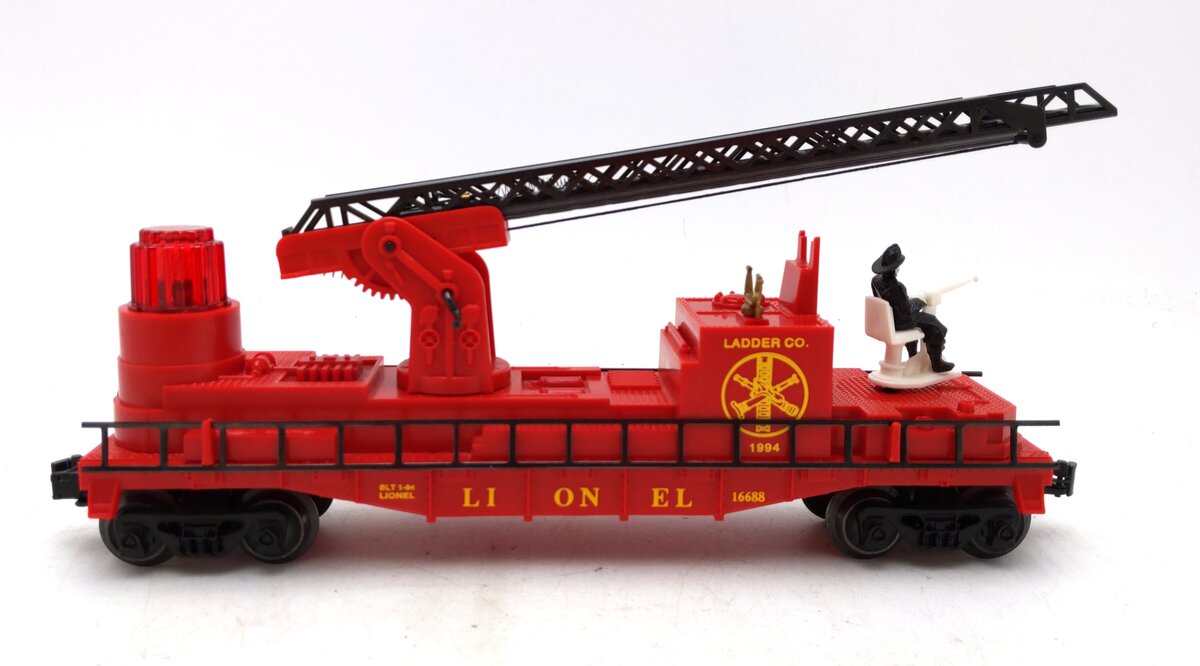 Lionel 6-16688 O Gauge Red Operating Fire Ladder Car EX/Box