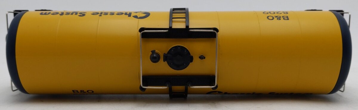 MTH 20-92007 O Gauge Chessie Tank Car #8209 EX