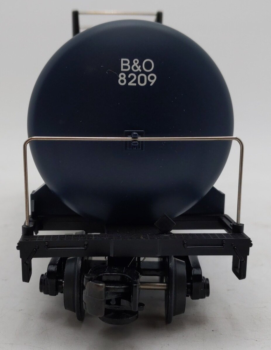 MTH 20-92007 O Gauge Chessie Tank Car #8209 EX