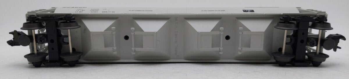 MTH 30-7540 O Gauge CSX 4-Bay Cylindrical Hopper Car #224660 EX/Box