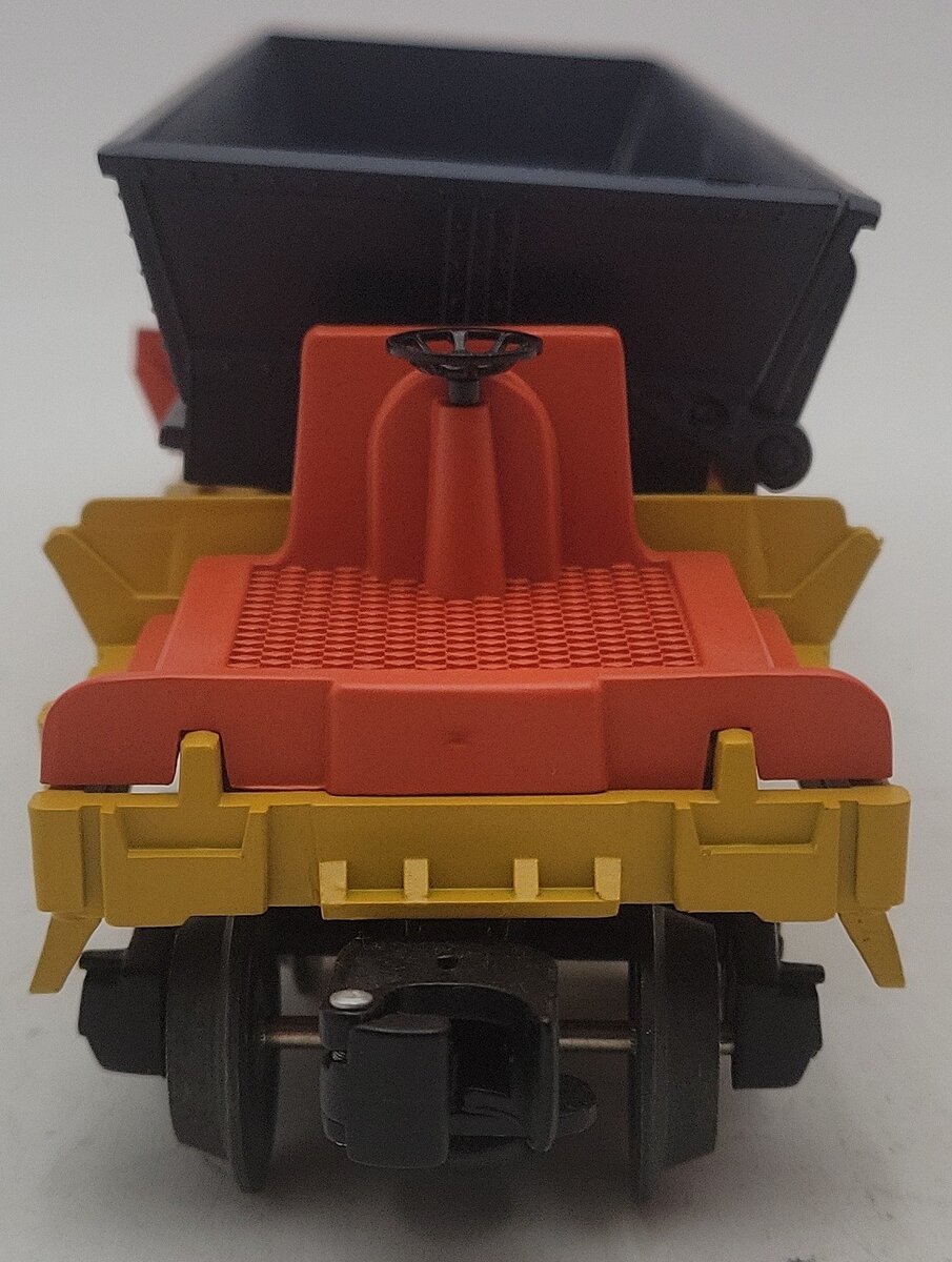 Lionel 6-26751 Chessie System Operating Coal Dump Car EX/Box