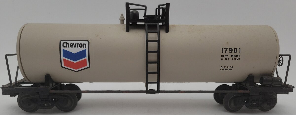 Lionel 6-17901 O Gauge Chevron Uni-body Tank Car/Box