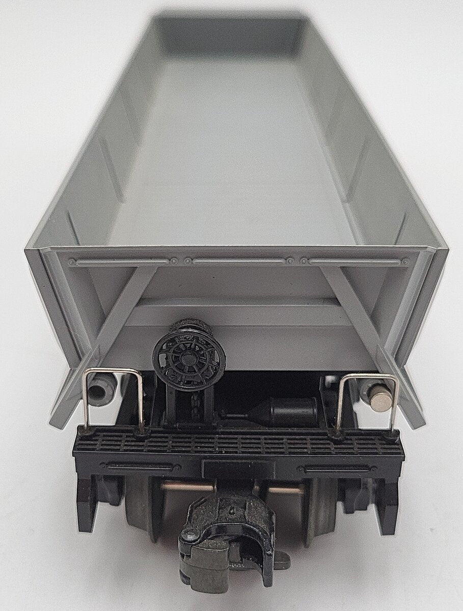 MTH 30-7925 O Gauge CSX Operating Dump Car #705665 LN/Box