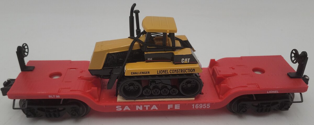 Lionel 6-16955 O Gauge Santa Fe Flatcar with Ertl Challenger EX/Box