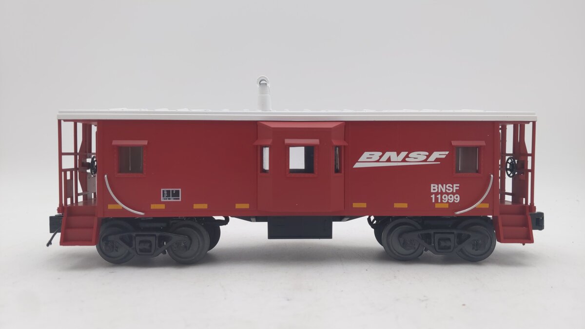 MTH 30-4235C O BNSF Bay Window Caboose #11999 EX/Box