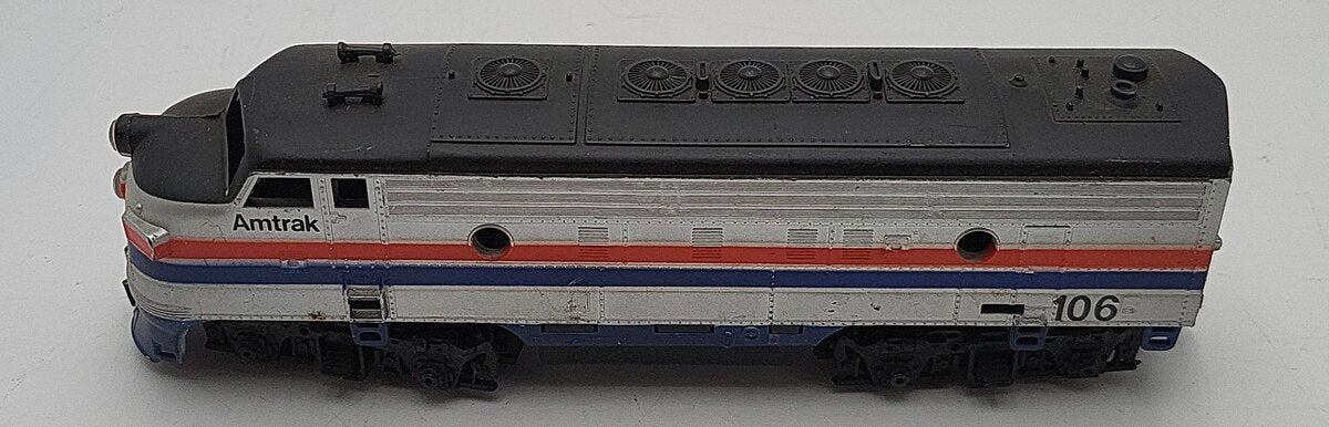 Athearn 3033 HO Amtrak F-7A DMY Diesel Locomotive #106 VG