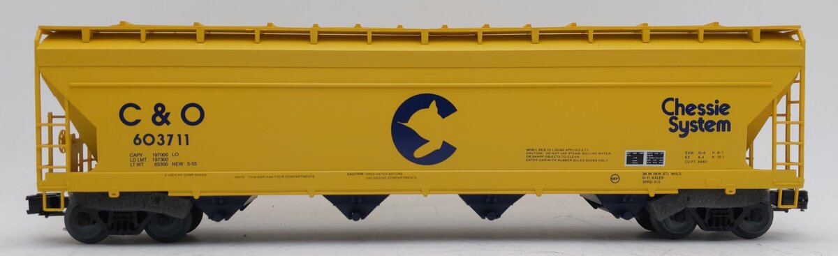 Weaver 2079 O Gauge C&O Chessie System Centerflow Covered Hopper #603711 VG/Box