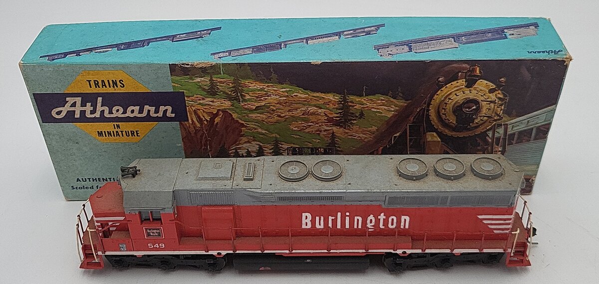 Athearn 4184 HO CB&Q SD-45 Dummy Diesel Locomotive #549 VG/Box