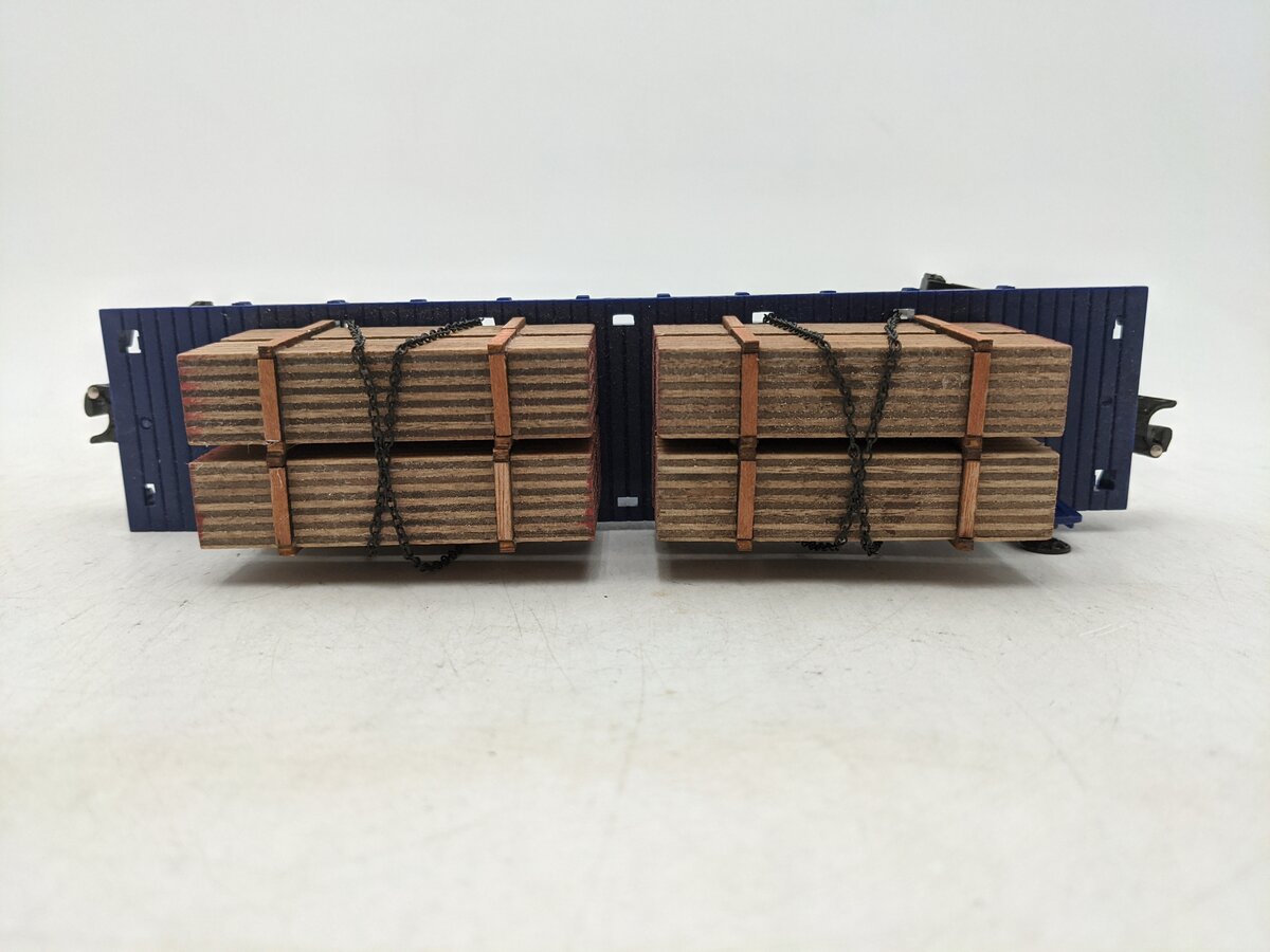 Menards 279-0840 O Gauge Alaska Flatcar W/ Lumber Load #10688 EX/Box