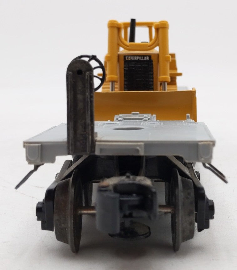 Lionel 6-16935 O Gauge Union Pacific Flatcar with Ertl Bulldozer VG/Box