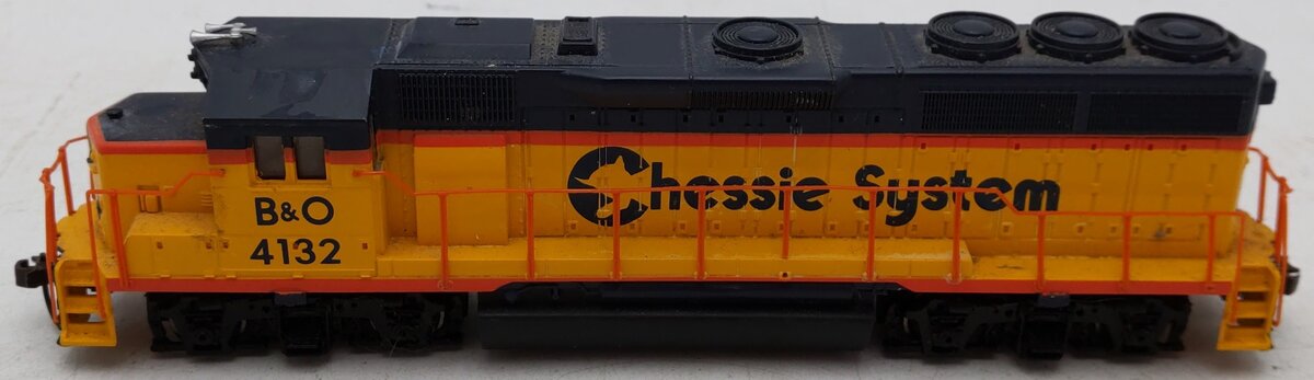 Bachmann 63509 HO Chessie GP40 Diesel Locomotive #4132 VG
