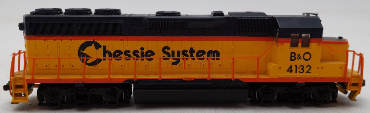Bachmann 63509 HO Chessie GP40 Diesel Locomotive #4132 VG
