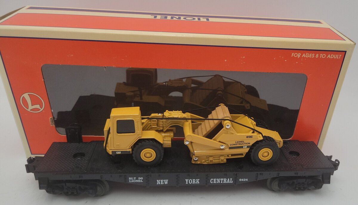 Lionel 6-16954 O Gauge New York Central Flatcar with ERTL Scraper #6424 EX/Box