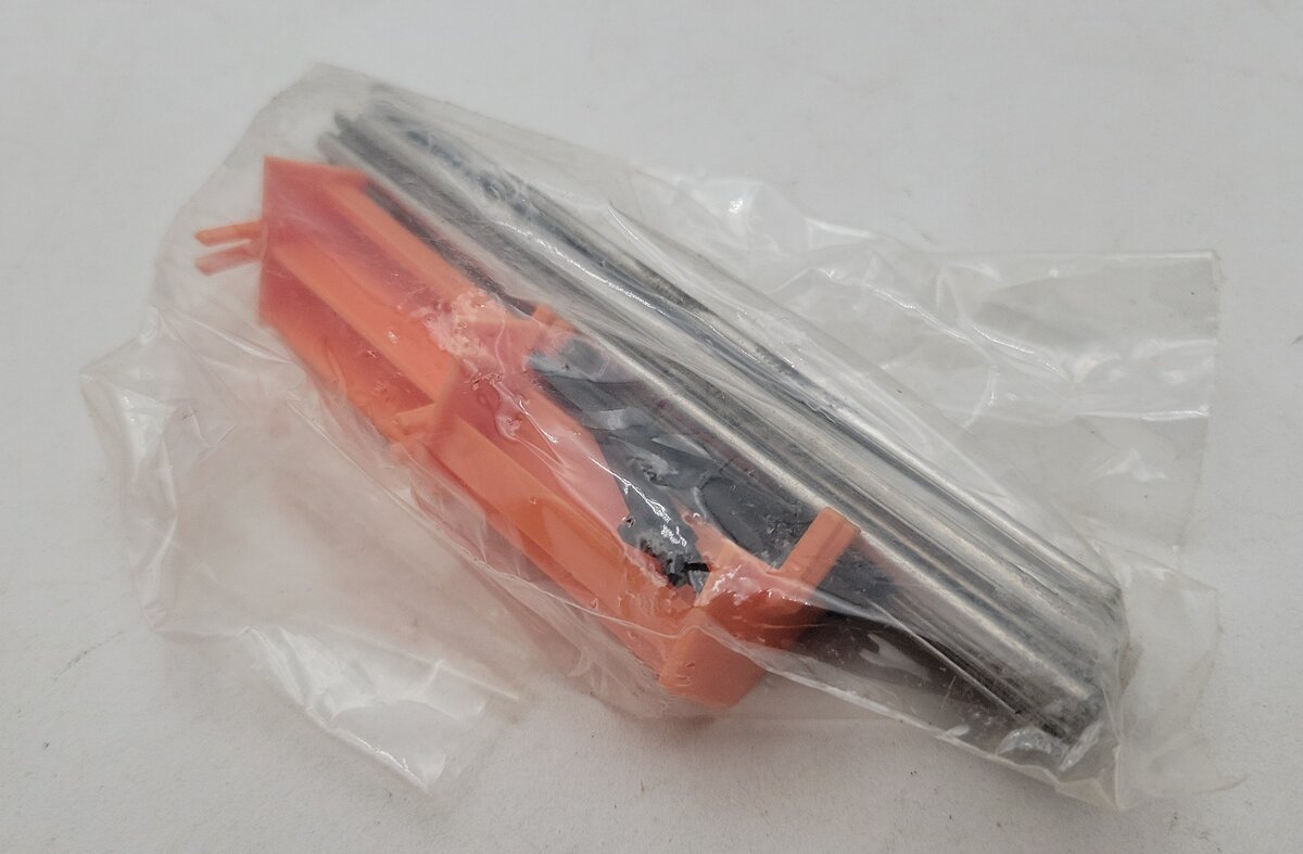 Lionel 6-16370 O Gauge Amtrak Flatcar with Rail Load #16370 LN/Box