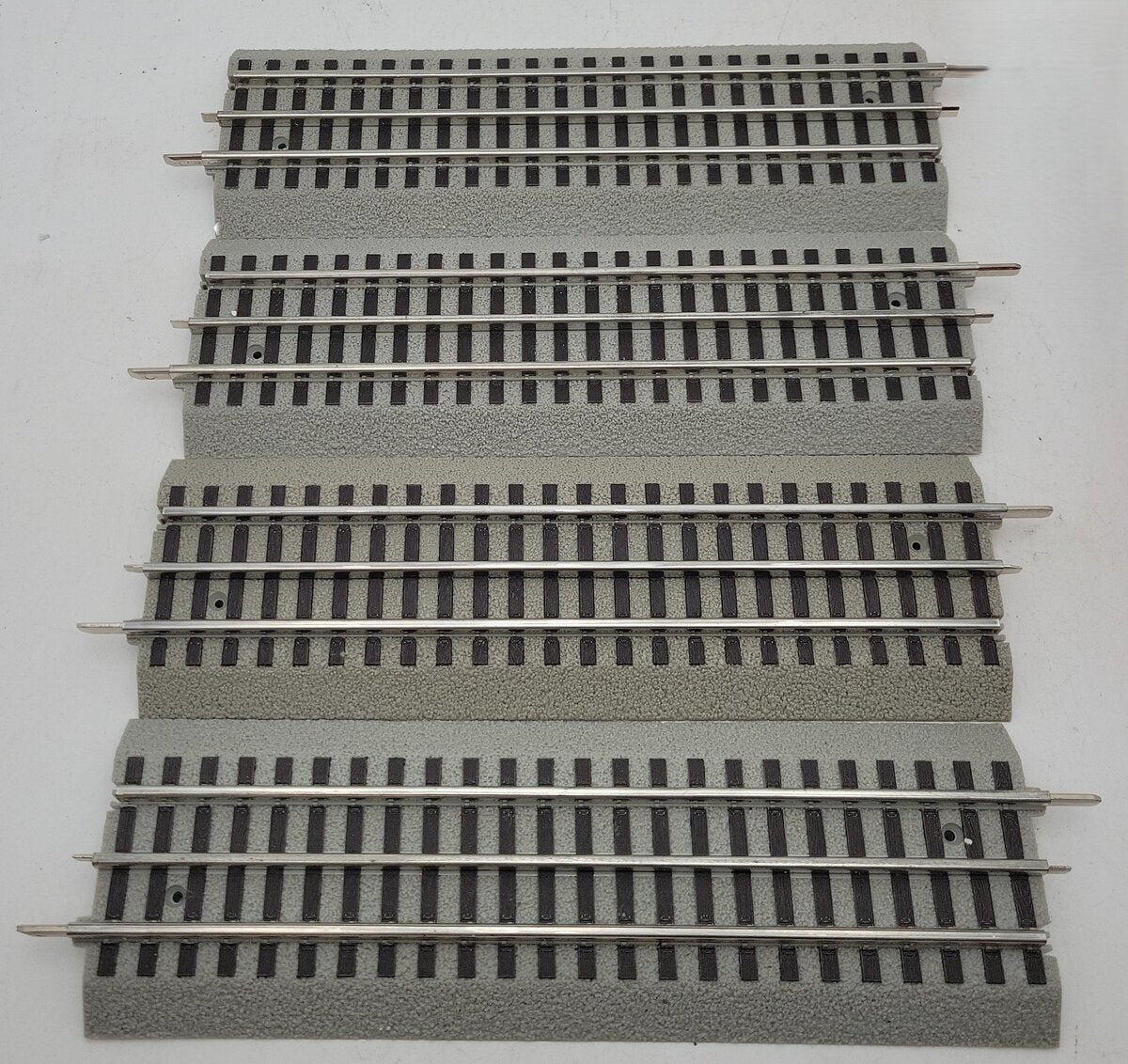 Lionel 6-12032 O Scale Straight FasTrack (Pack of 4) LN/Box