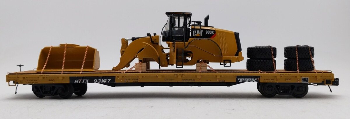 MTH 20-92140G O Gauge TTX 60' Flat Car w/ Chained Caterpillar 980K Wheel Loader LN/Box
