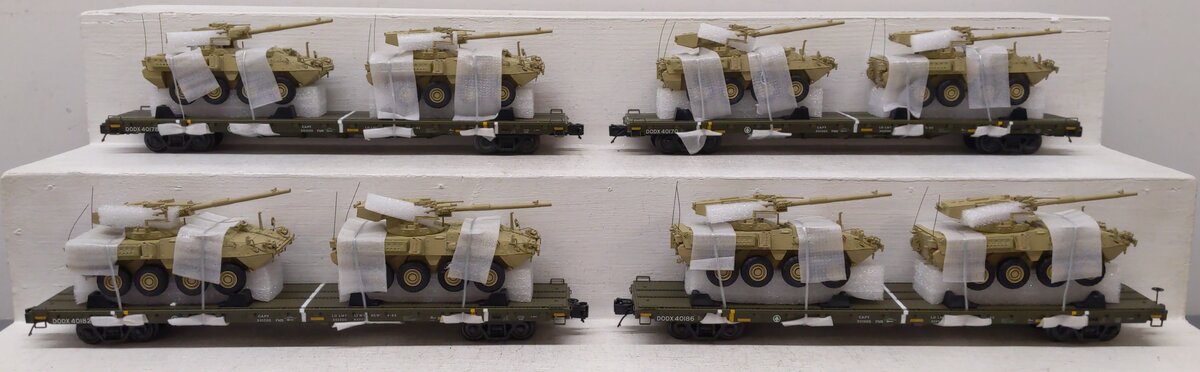 MTH 20-92276 O Gauge U.S. Army 4-Car 60' Flat Car Set w/(2) Stryker Vehicles LN/Box