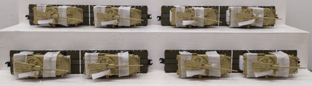 MTH 20-92276 O Gauge U.S. Army 4-Car 60' Flat Car Set w/(2) Stryker Vehicles LN/Box