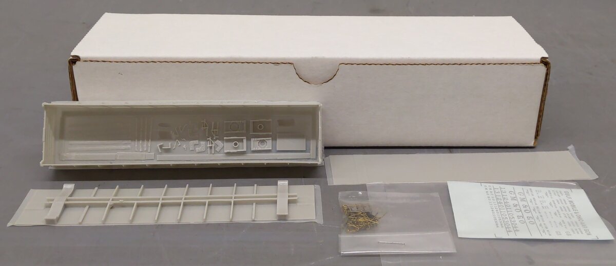 Sunshine Models 67.2 HO Gulf Mobile & Ohio 40' Fixed End Steel Floor Gondola Kit LN/Box