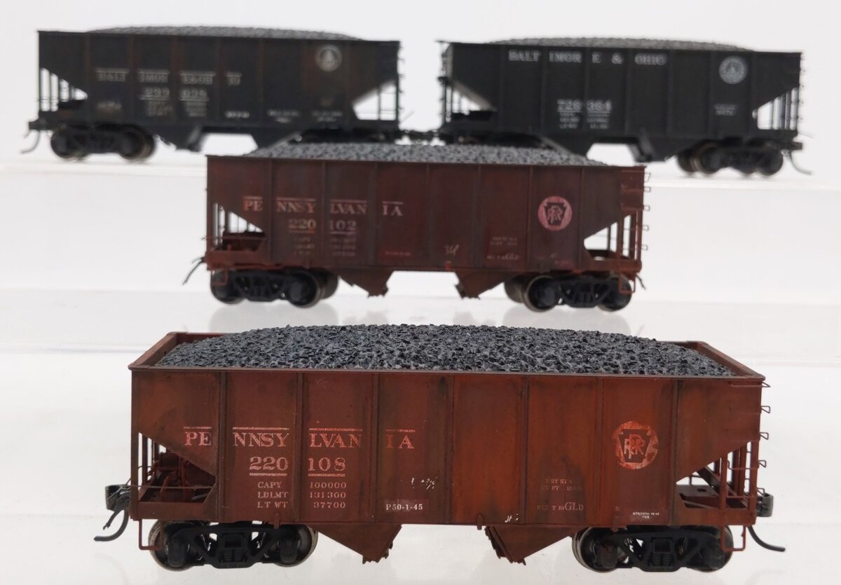 MTH HO Scale B&O & PRR Hoppers Custom Weathered #233638/726364/22102/220108 [4]