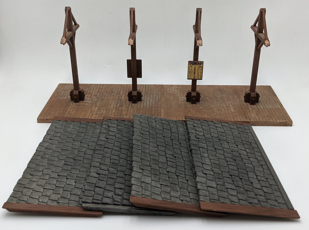 Pola 918 G Scale "Silverton" Covered Platform VG