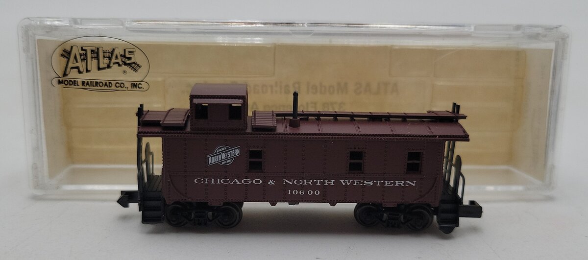Atlas 3571 N Scale Chicago & Northwestern Caboose #10600 NIB