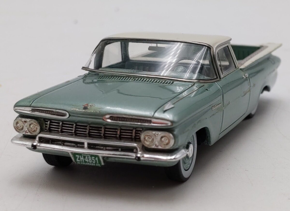 NEO Scale Models 1:43 Scale Chevrolet El Camino EX/Box