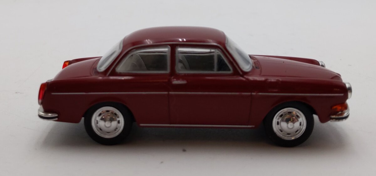 Whitebox 1:43 Scale Volkswagen 1600L LN/Box