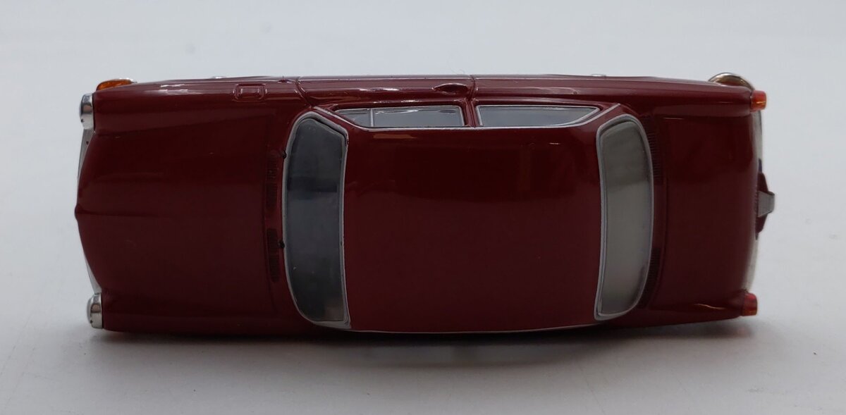 Whitebox 1:43 Scale Volkswagen 1600L LN/Box