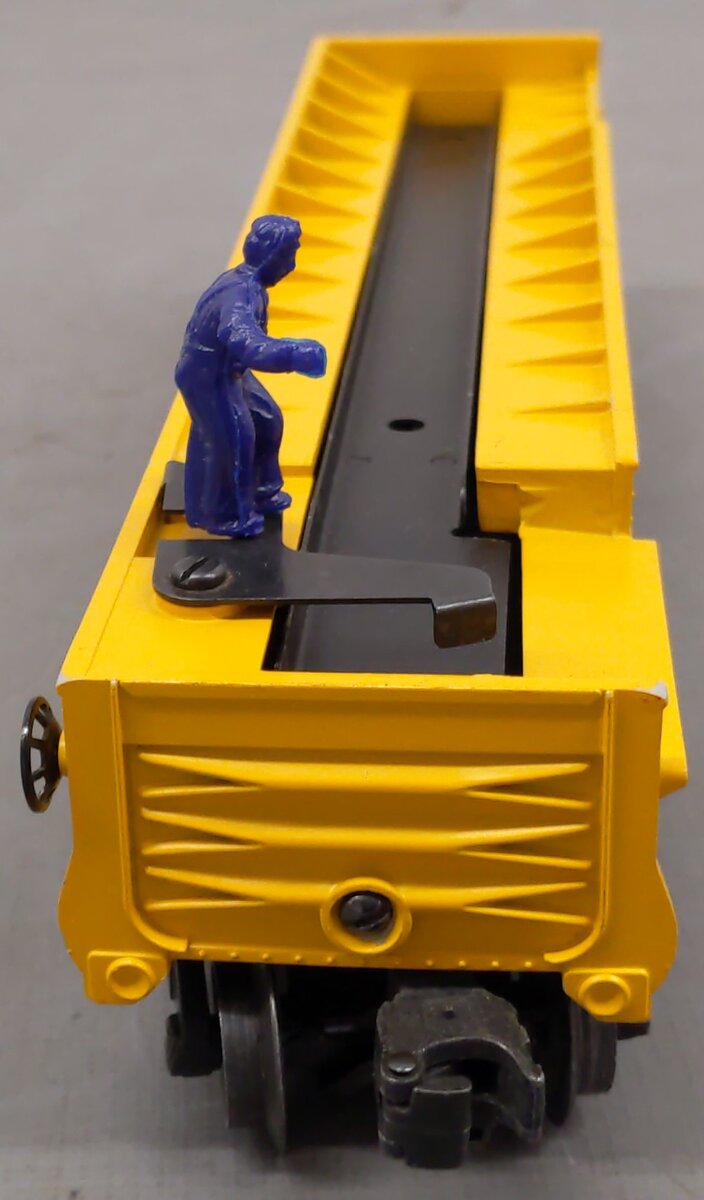 Lionel 3562-50 Vintage O Yellow AT&SF Operating Barrel Car EX